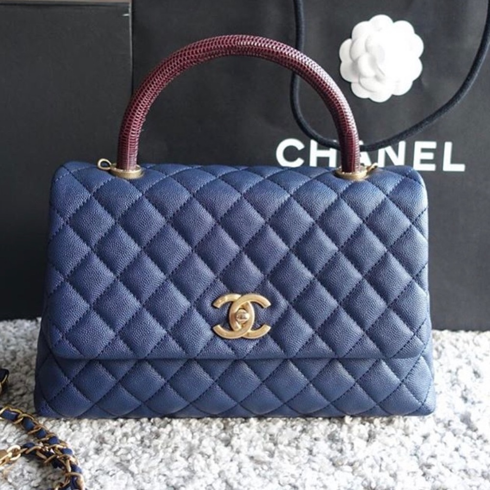 Chanel handbag - Picture 1 of 1